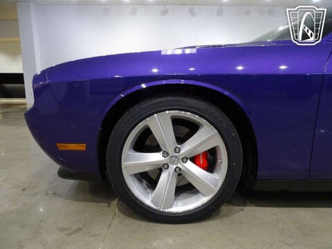 2010 Dodge Challenger SRT8