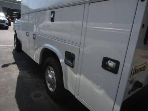 2025 Ford E-Series E-350 SD