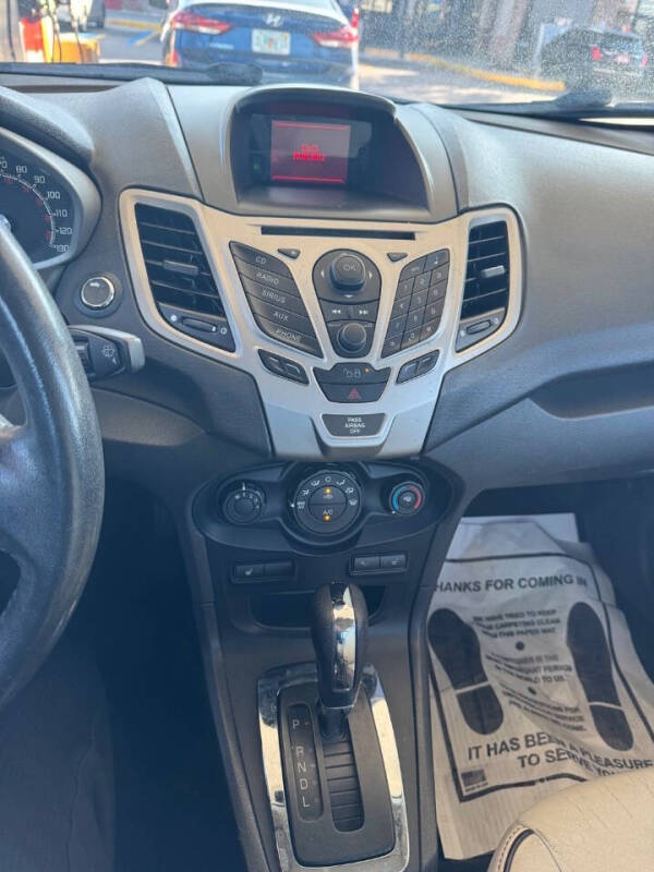 2012 Ford Fiesta SEL