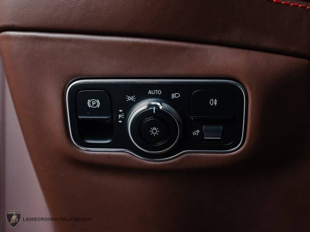 2023 Aston Martin DBX 707