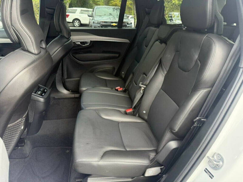 2025 Volvo XC90 B5 Core Bright Theme