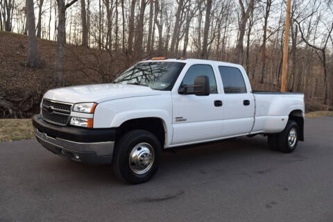 2005 Chevrolet Silverado 3500 for sale at Gateway Car Connection in Eureka MO