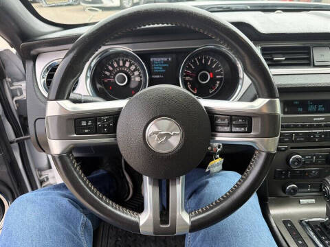 2014 Ford Mustang V6