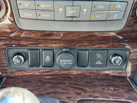 2017 Nissan Armada Platinum