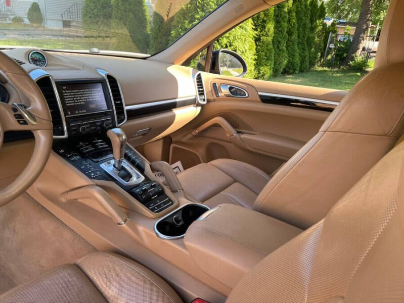 2011 Porsche Cayenne S