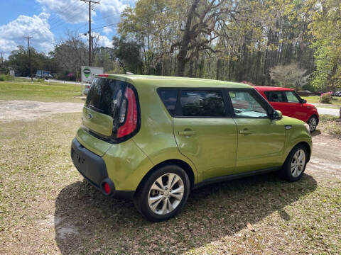 2015 Kia Soul +