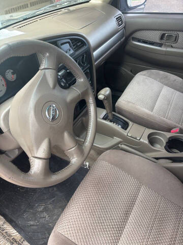 2003 Nissan Pathfinder SE