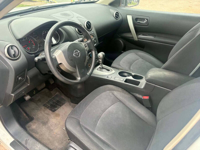 2012 Nissan Rogue S