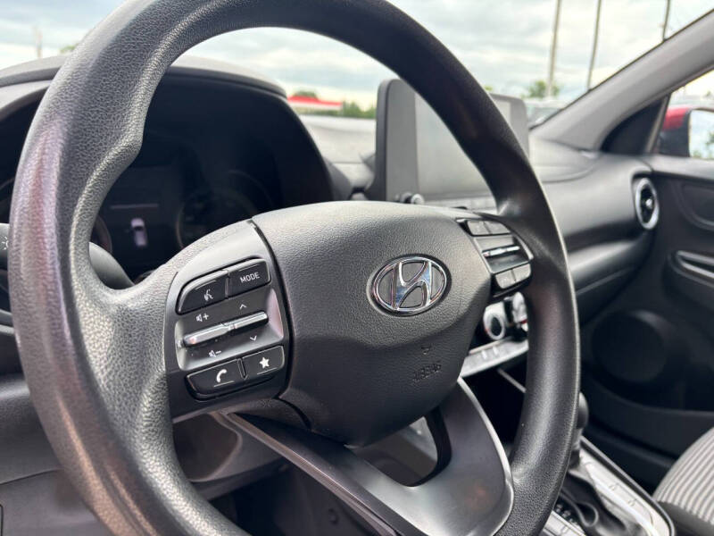 2023 Hyundai Kona SE