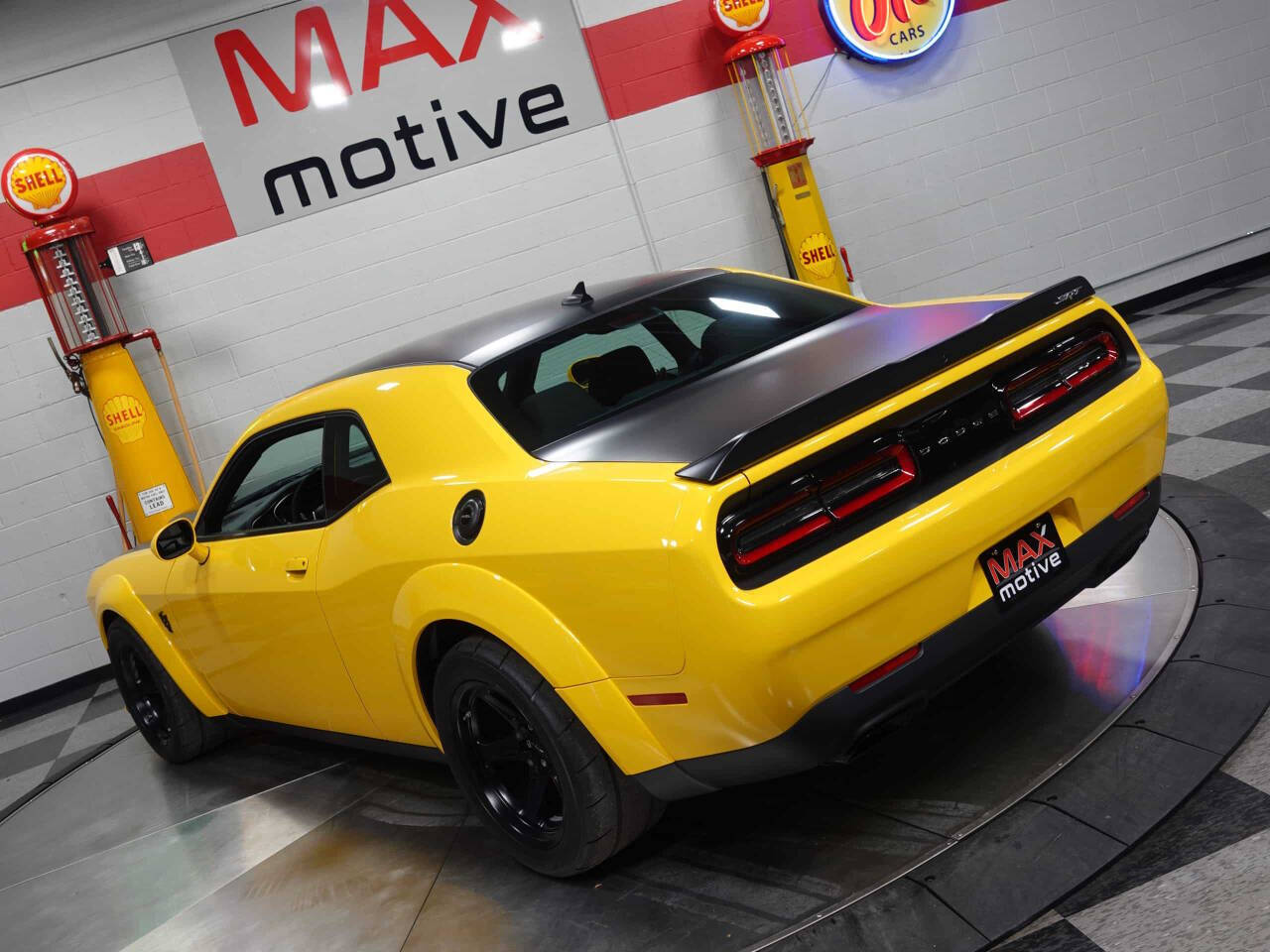 2018 Dodge Challenger 76