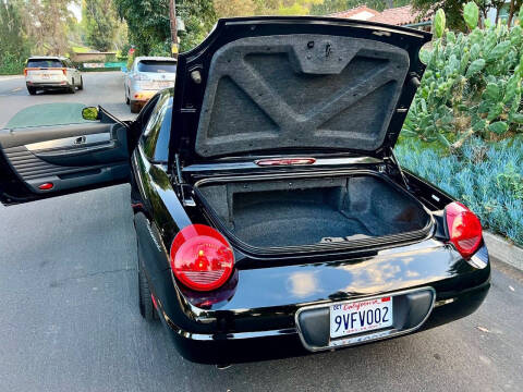 2002 Ford Thunderbird Deluxe