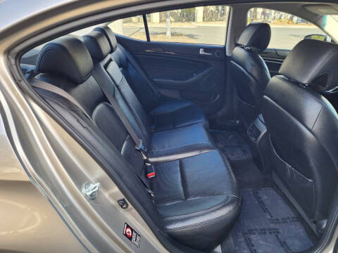 2014 Kia Cadenza Premium