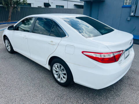 2015 Toyota Camry LE