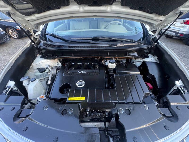 2011 Nissan Murano LE