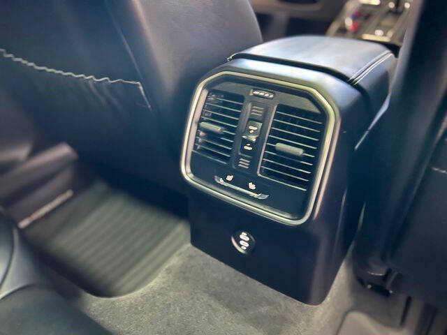 2024 Porsche Macan S