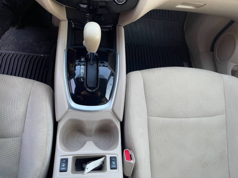 2015 Nissan Rogue SV