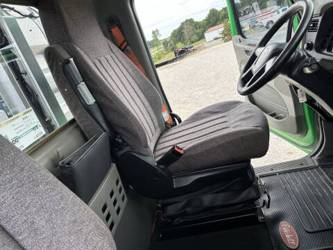 2020 Peterbilt 579 Road Tractor