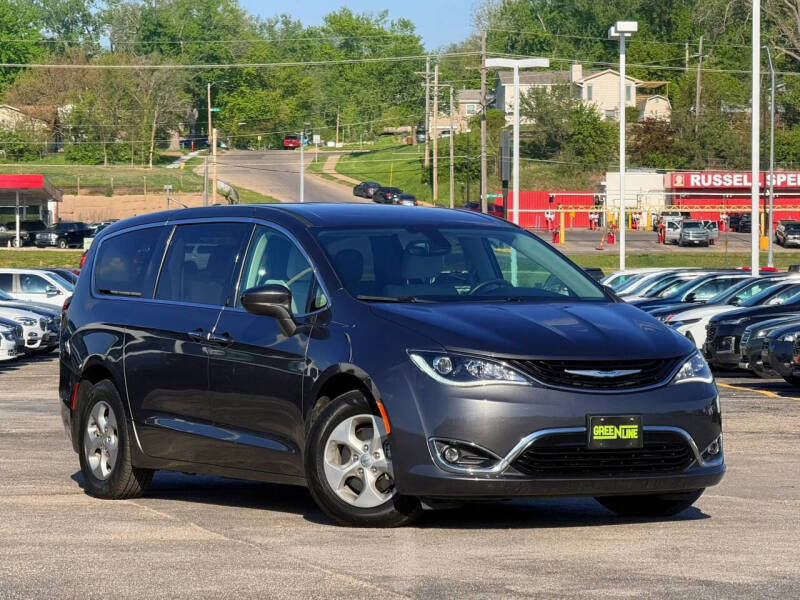 2018 Chrysler Pacifica Hybrid Touring Plus