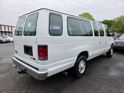 2012 Ford E-Series E-350 SD XLT