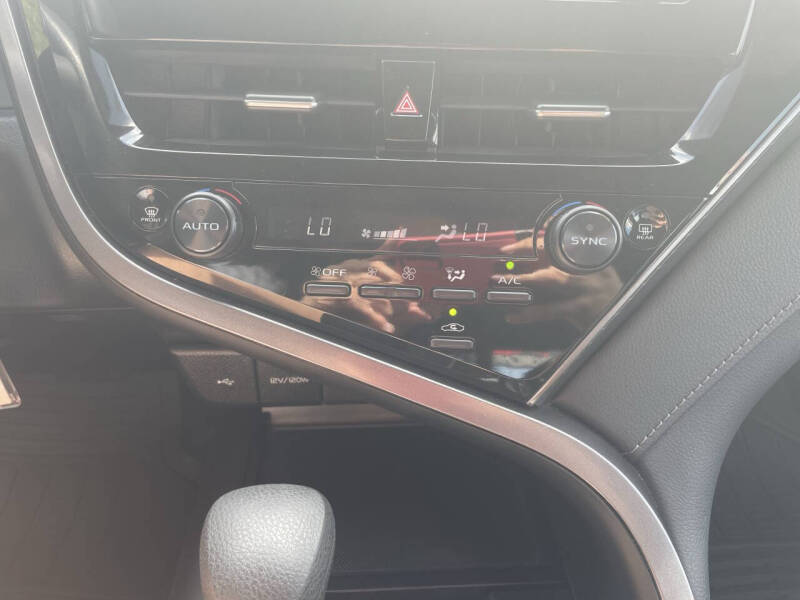 2024 Toyota Camry LE