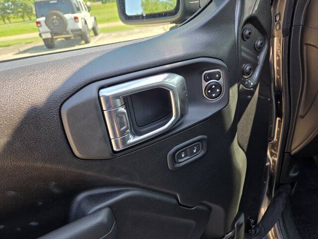 2025 Jeep Gladiator Sport S