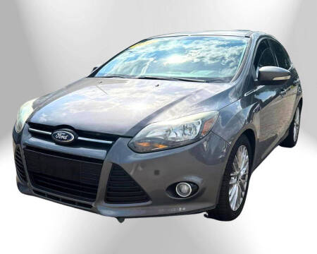 2013 Ford Focus for sale at R&R Car Company in Mount Clemens MI