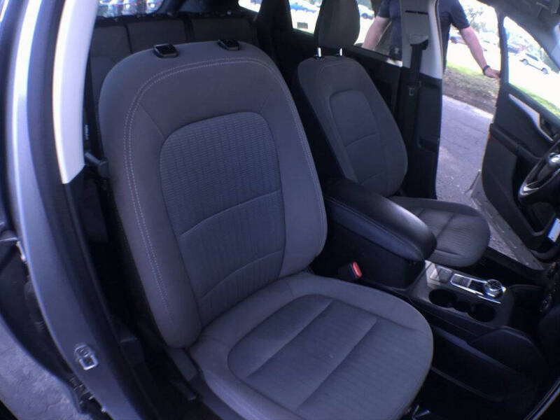 2022 Ford Escape S