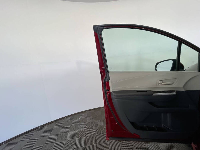 2023 Toyota Sienna LE 8-Passenger