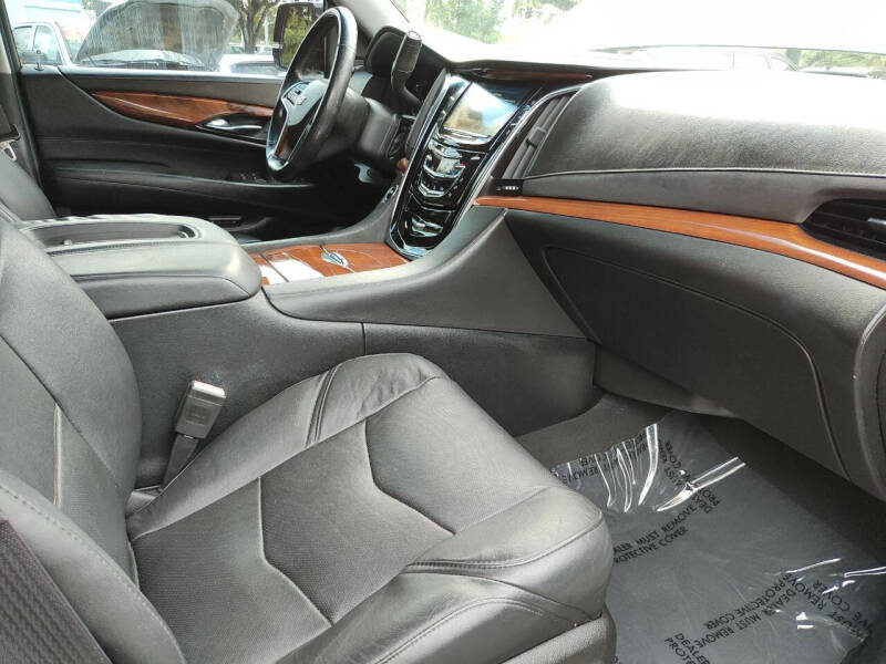 2016 Cadillac Escalade ESV Standard