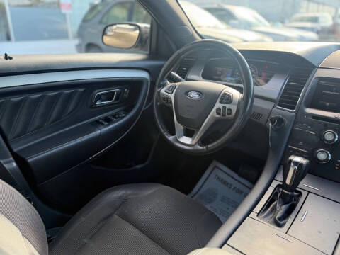 2014 Ford Taurus SEL