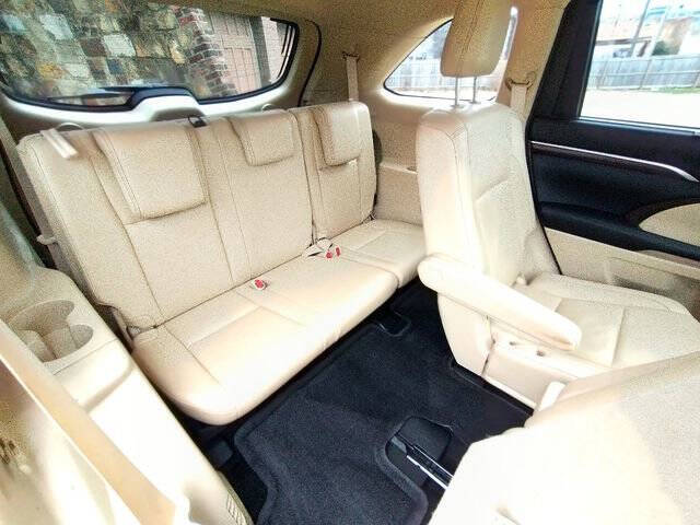 2016 Toyota Highlander