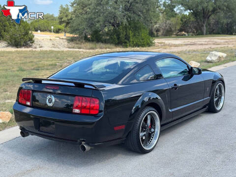 2006 Ford Mustang GT Deluxe