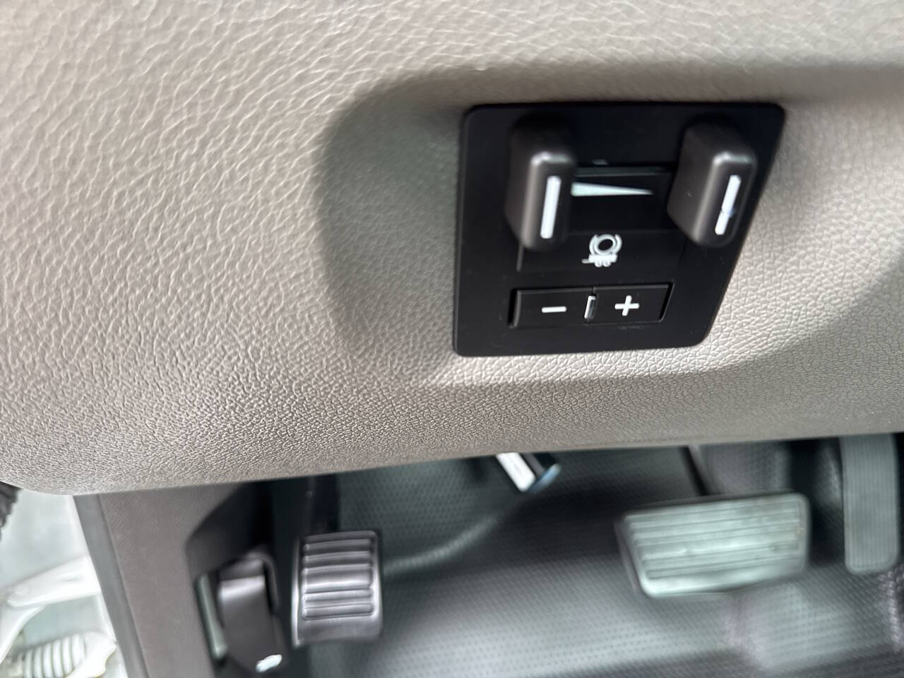 used 2014 Chevrolet Silverado 2500HD car, priced at $17,999