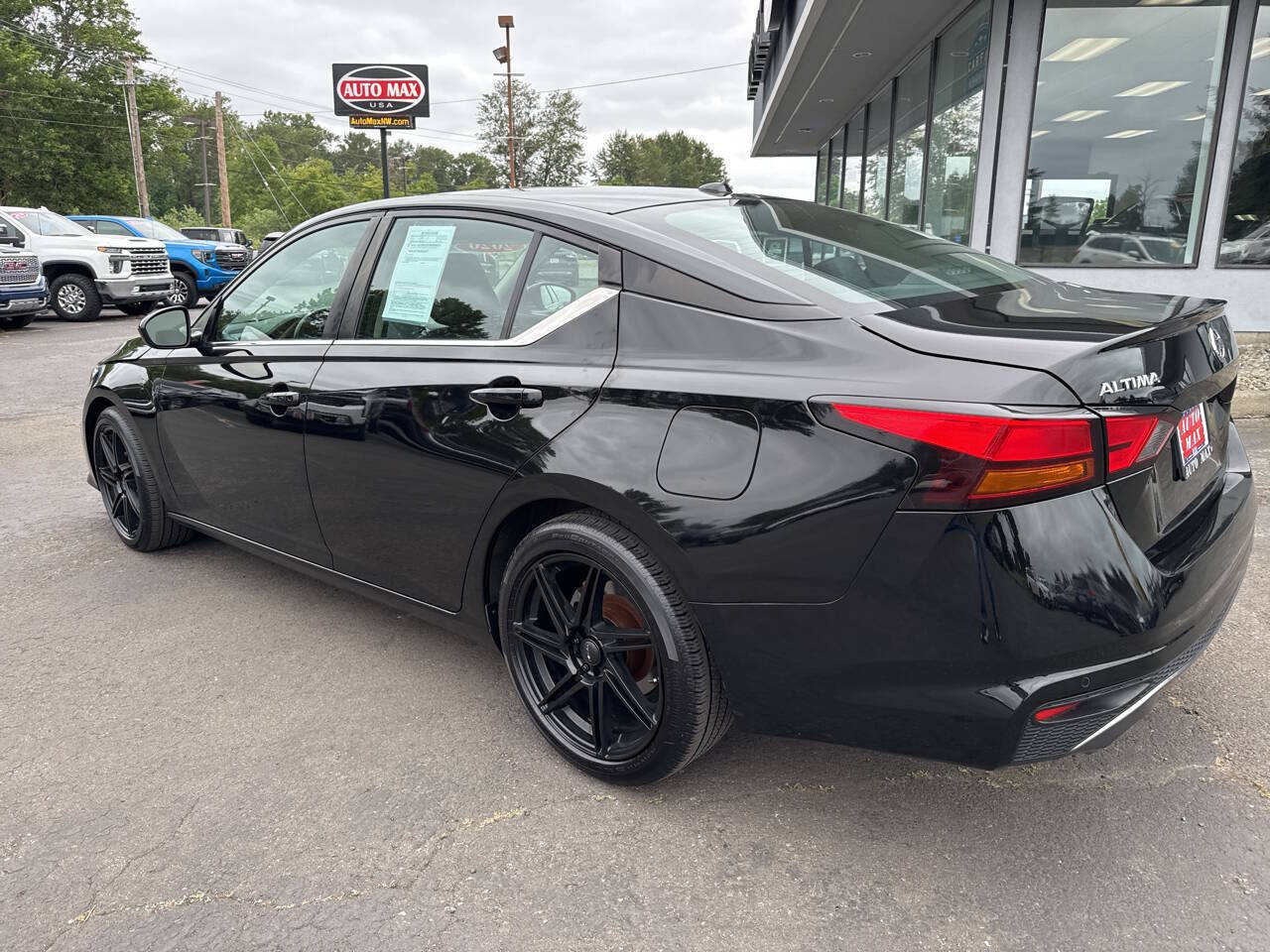 used 2020 Nissan Altima car, priced at $15,999