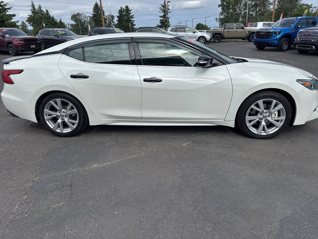 used 2017 Nissan Maxima car, priced at $18,999