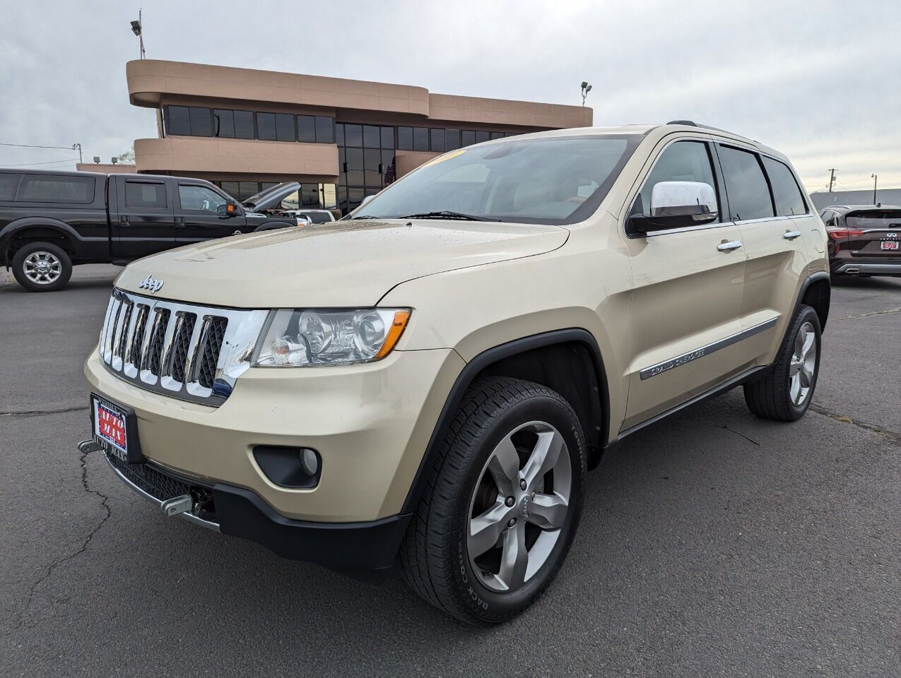 used 2011 Jeep Grand Cherokee car, priced at $15,999