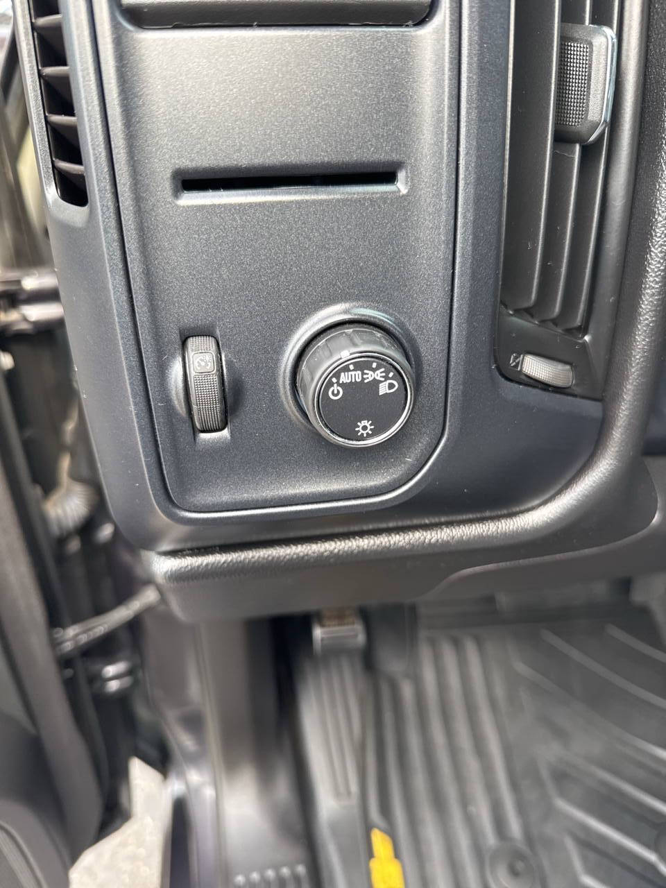 used 2015 Chevrolet Silverado 1500 car, priced at $12,999