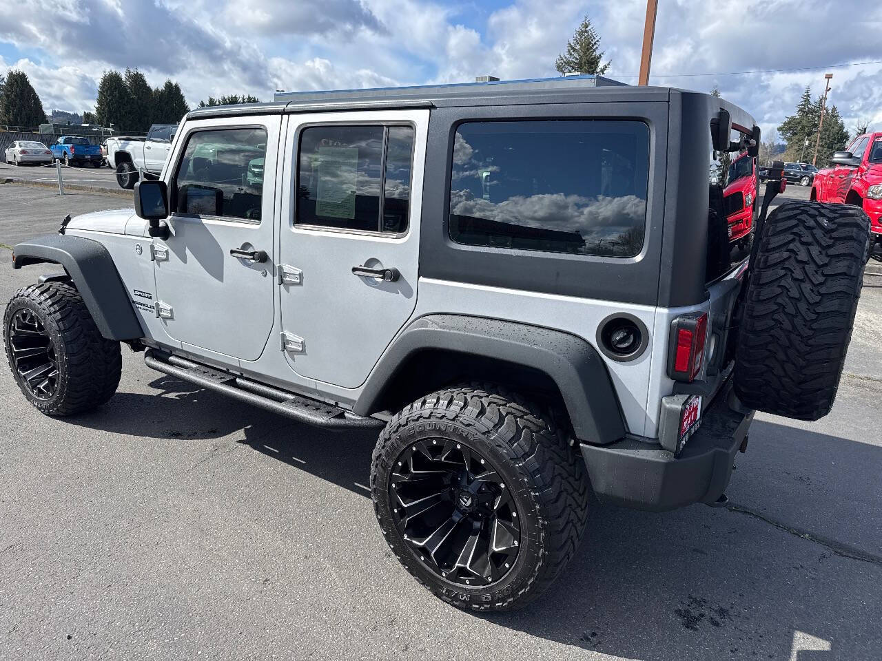 used 2012 Jeep Wrangler Unlimited car, priced at $15,999