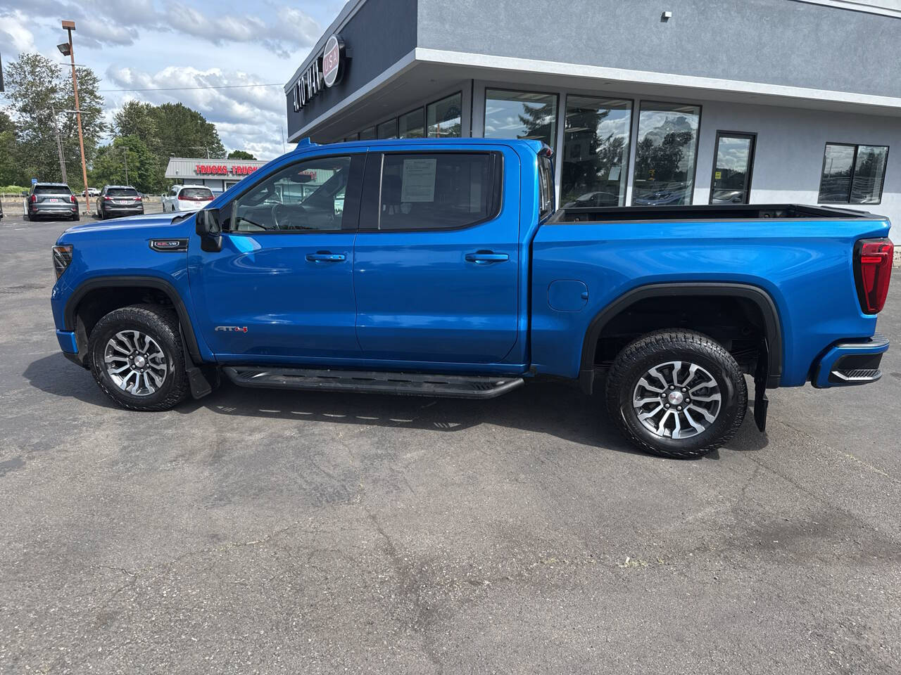 used 2022 GMC Sierra 1500 car, priced at $51,599