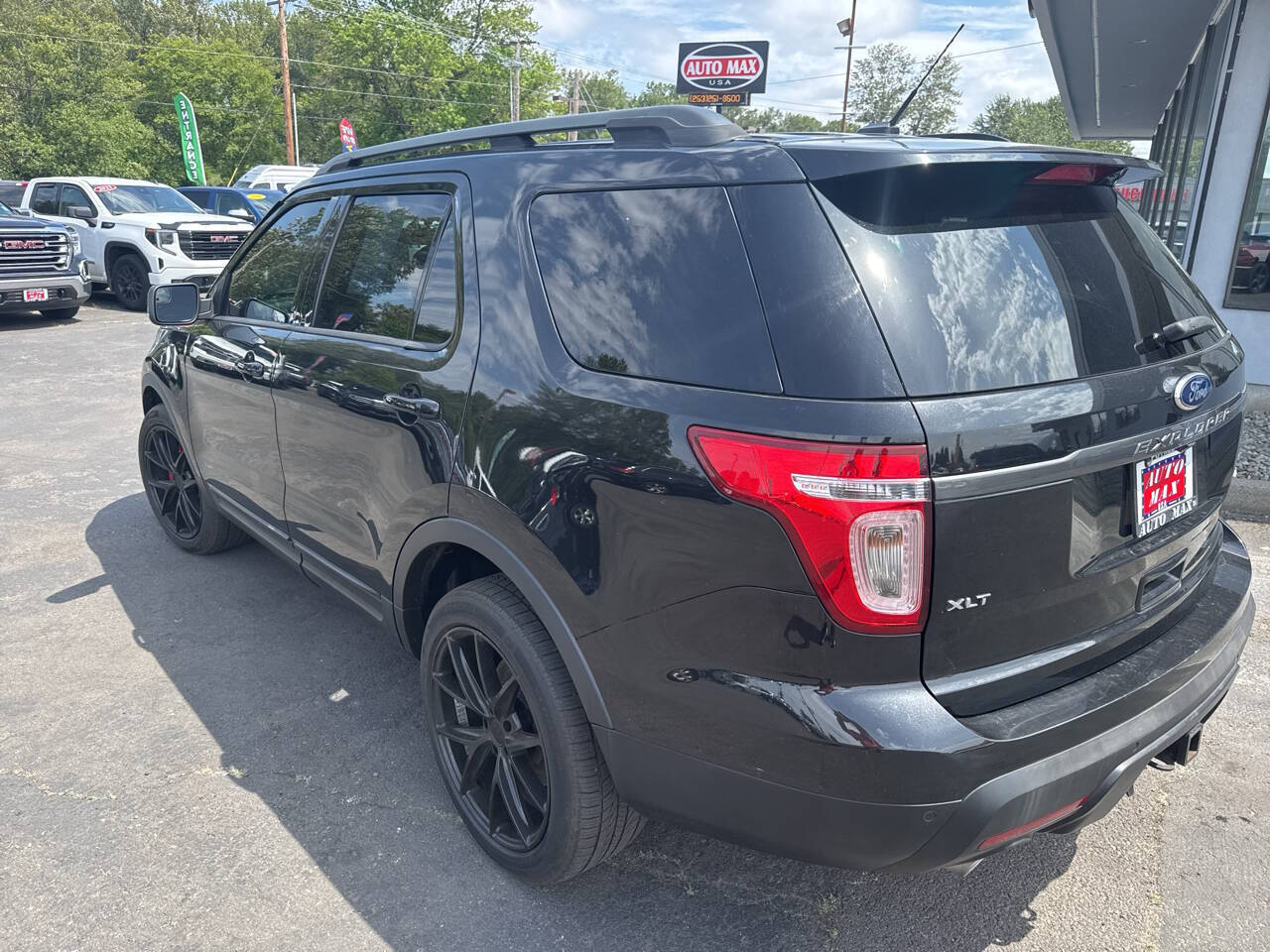 used 2015 Ford Explorer car, priced at $12,999