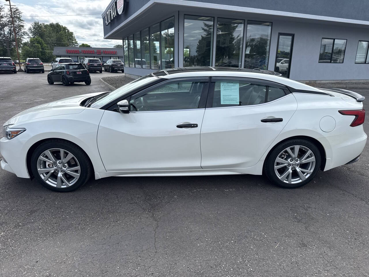 used 2017 Nissan Maxima car, priced at $18,999