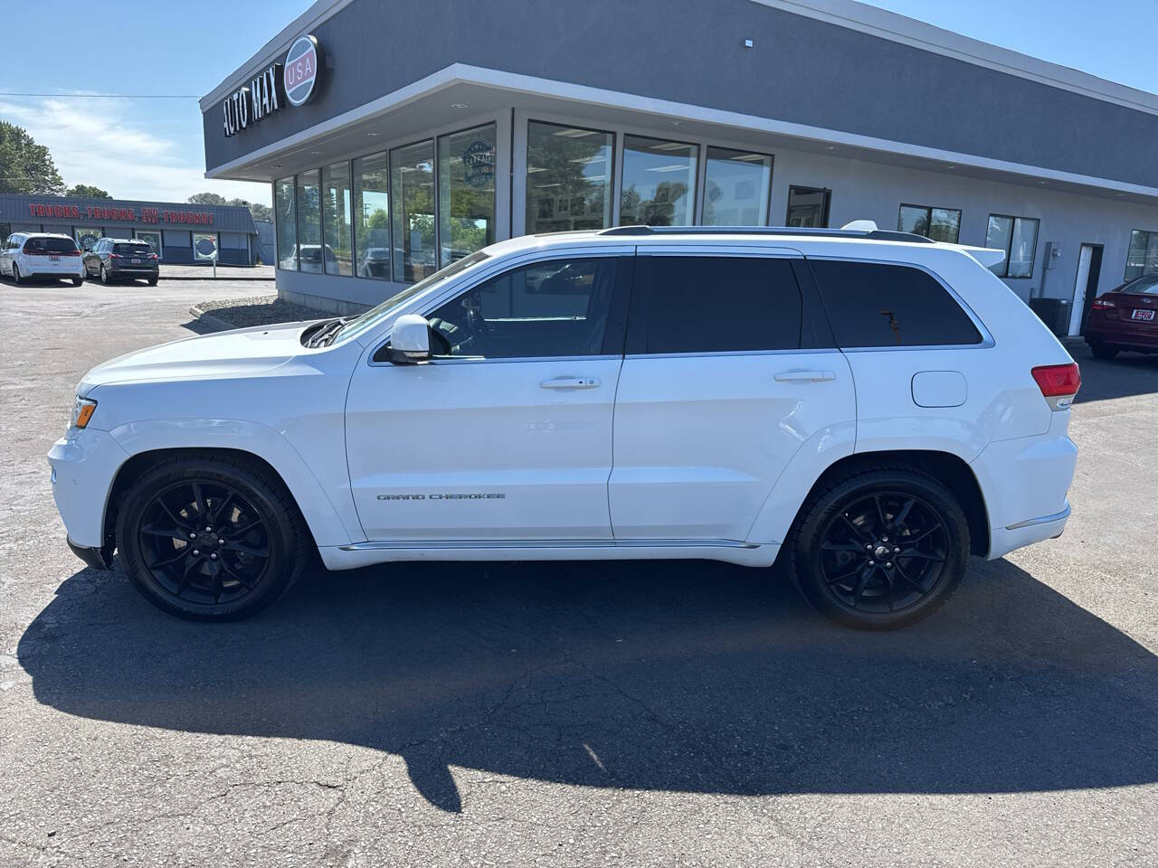 used 2015 Jeep Grand Cherokee car, priced at $14,499