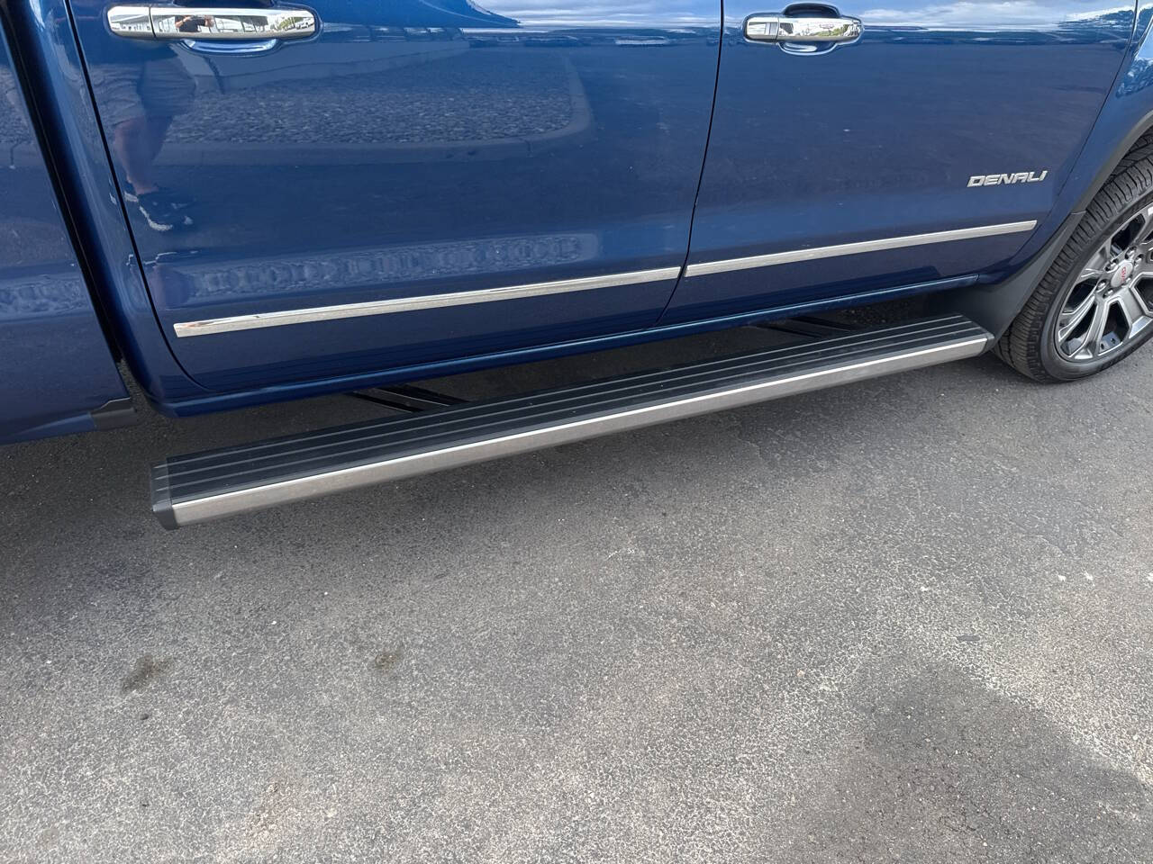 used 2016 GMC Sierra 1500 car, priced at $28,699