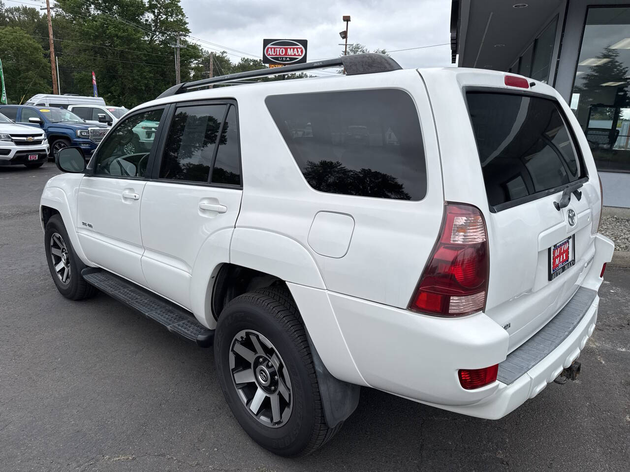 used 2005 Toyota 4Runner car, priced at $10,999