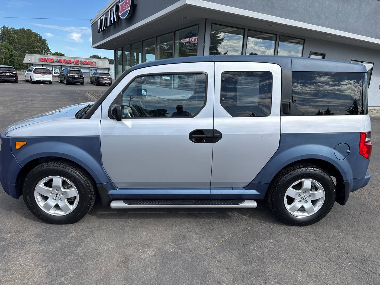 used 2005 Honda Element car, priced at $10,999
