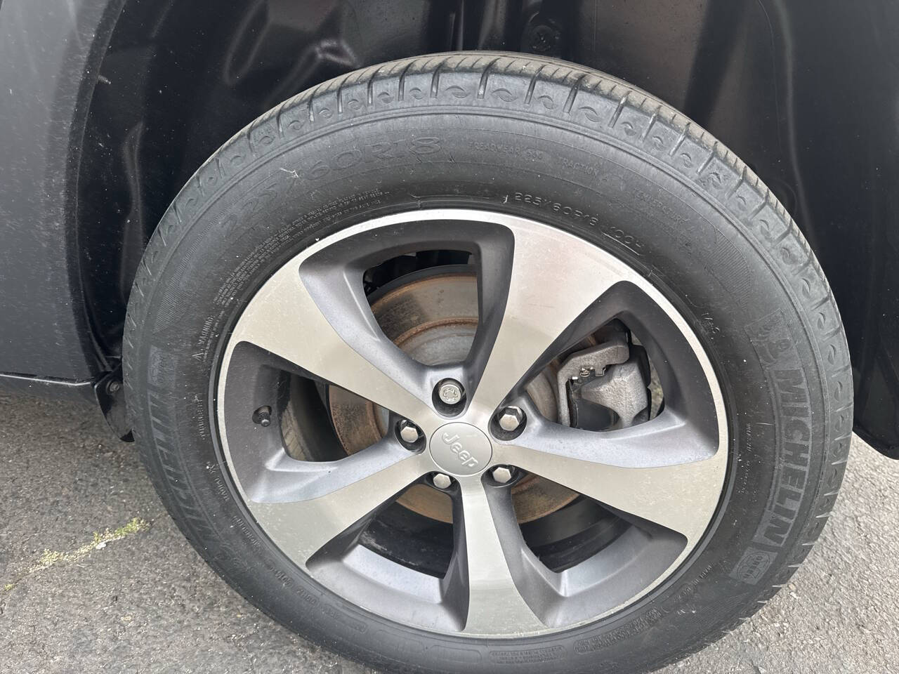 used 2020 Jeep Cherokee car, priced at $19,499