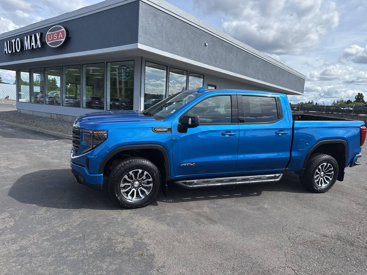 used 2022 GMC Sierra 1500 car, priced at $51,599