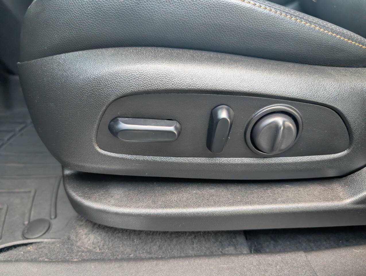 used 2020 Chevrolet Equinox car, priced at $19,999