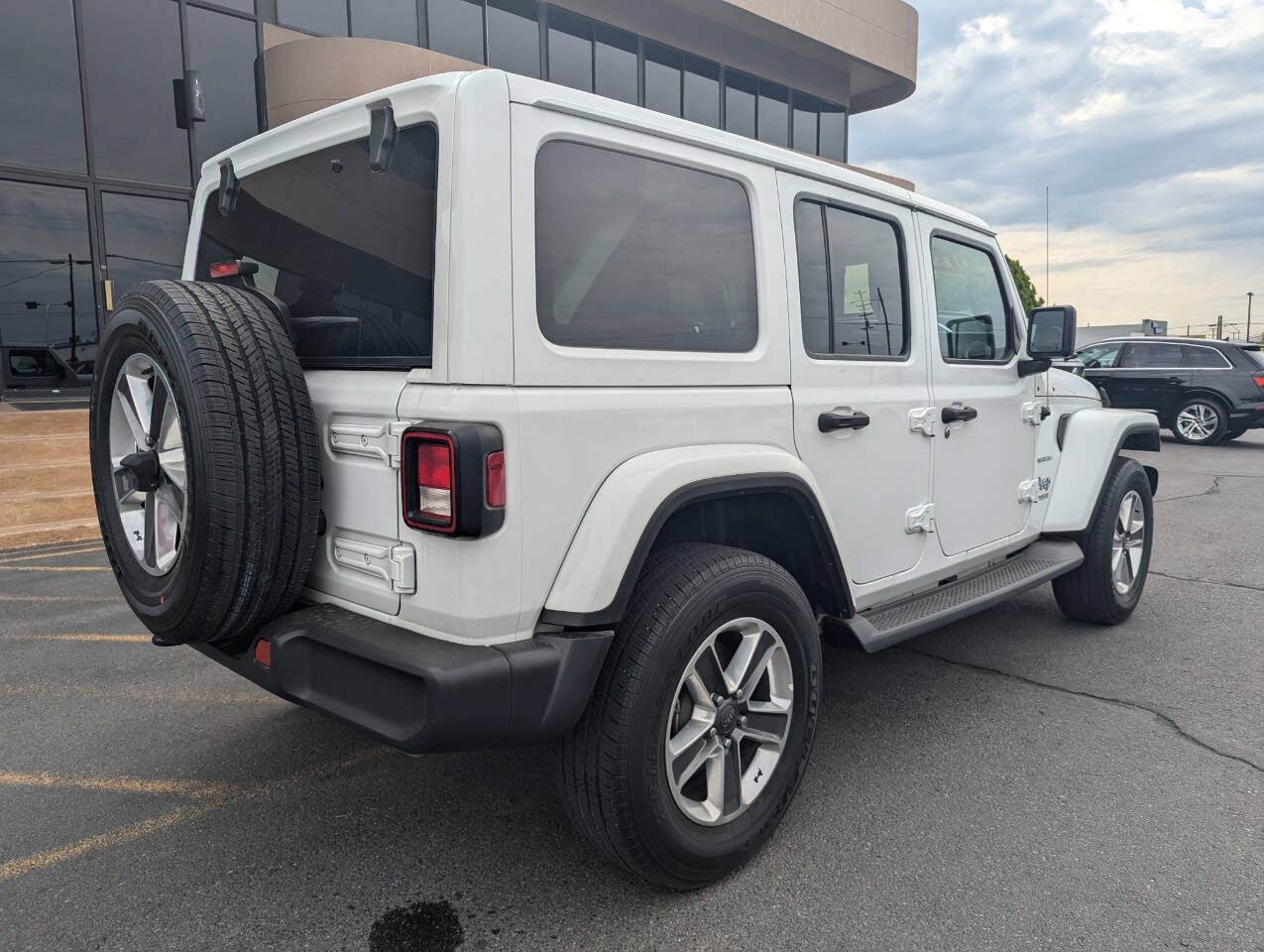 used 2019 Jeep Wrangler Unlimited car, priced at $34,999