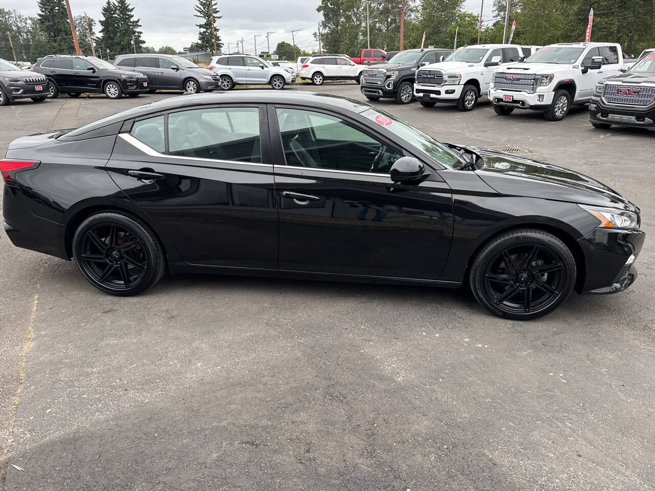 used 2020 Nissan Altima car, priced at $15,999